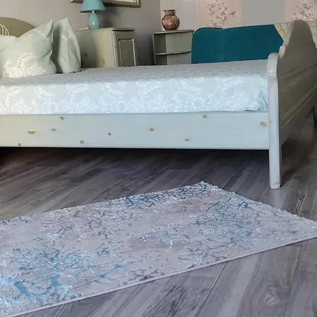 Tulipan Apartman *