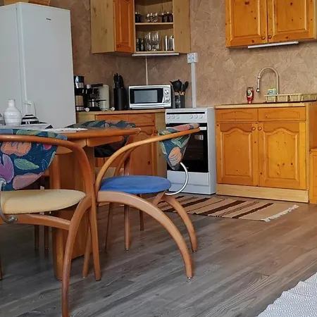 Tulipan Apartman *