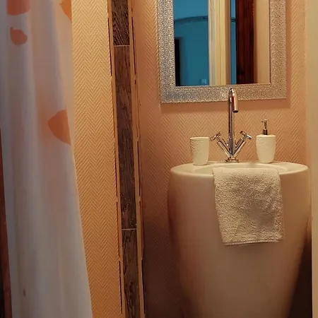 Tulipan Apartman Abádszalók