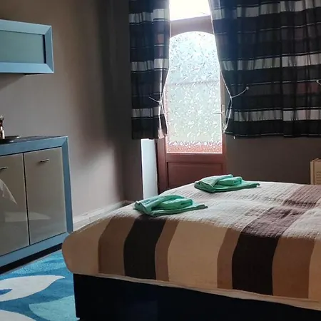 Tulipan Apartman Abádszalók
